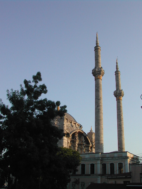 mosques in streets of istanbul