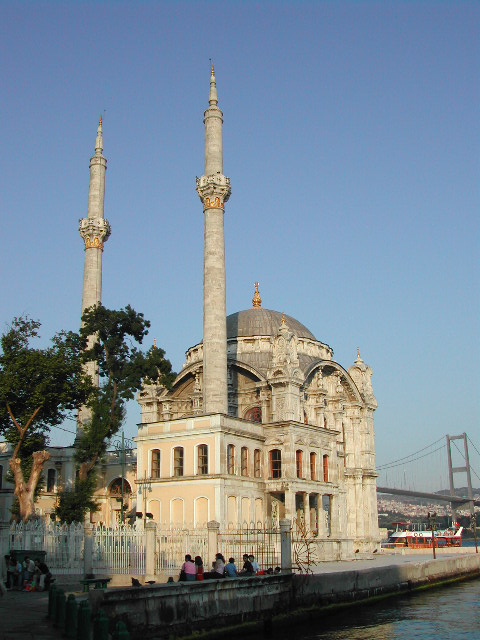 mosques in streets of istanbul