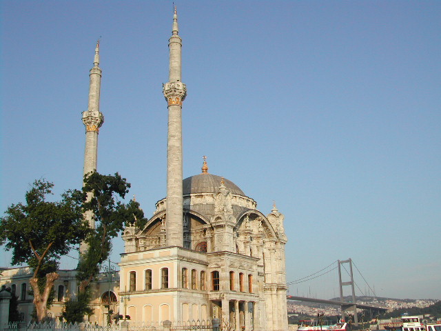 mosques in streets of istanbul