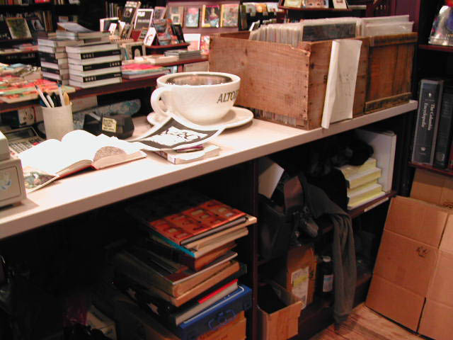 housing works used book cafe