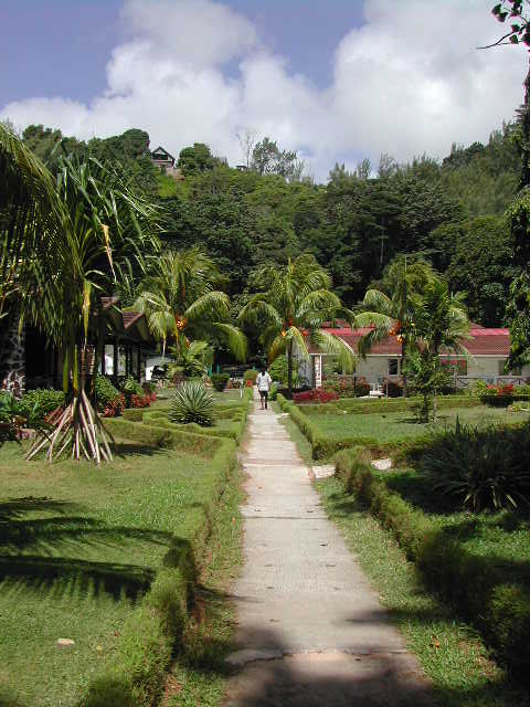 hotel praslin beach