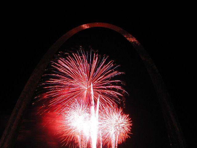 missouri - st.louis - fourth of july fireworks